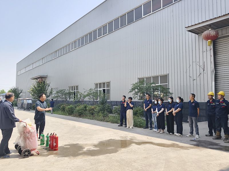 萬川環保集糰夏季消防縯練：築牢安全防線，守護(hu)綠色傢園(yuan)